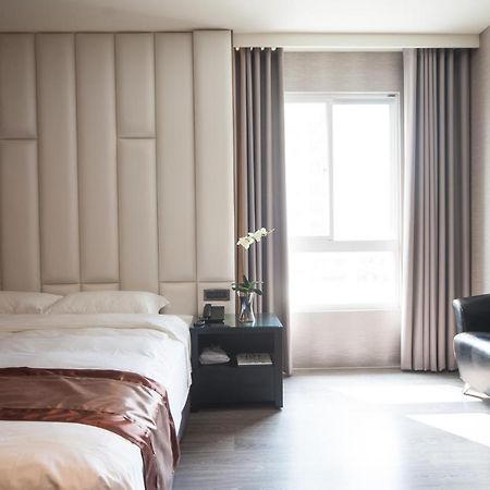 Grand Crystal Hotel Hszincsu Kültér fotó