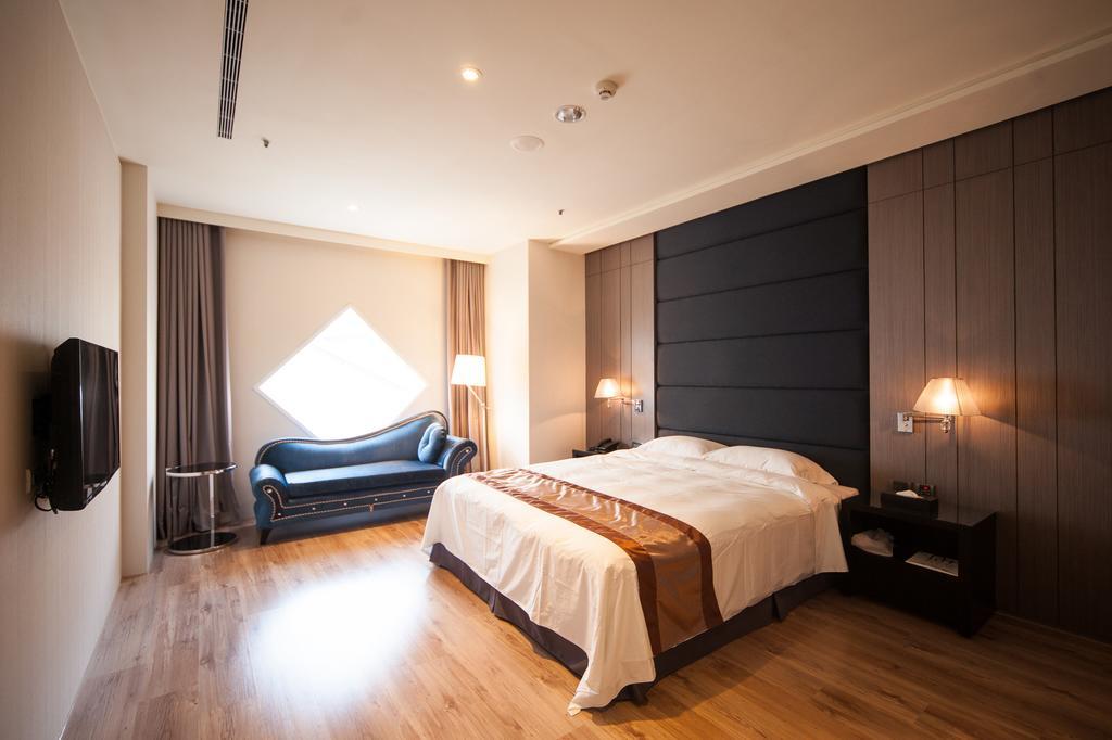 Grand Crystal Hotel Hszincsu Szoba fotó
