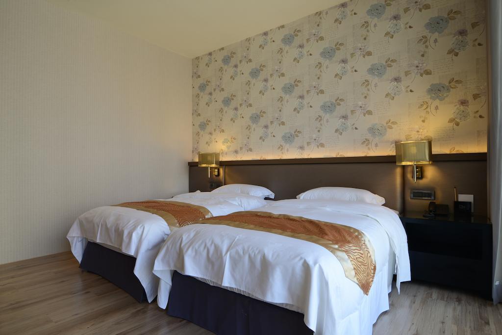 Grand Crystal Hotel Hszincsu Szoba fotó