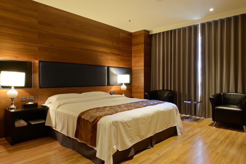 Grand Crystal Hotel Hszincsu Szoba fotó