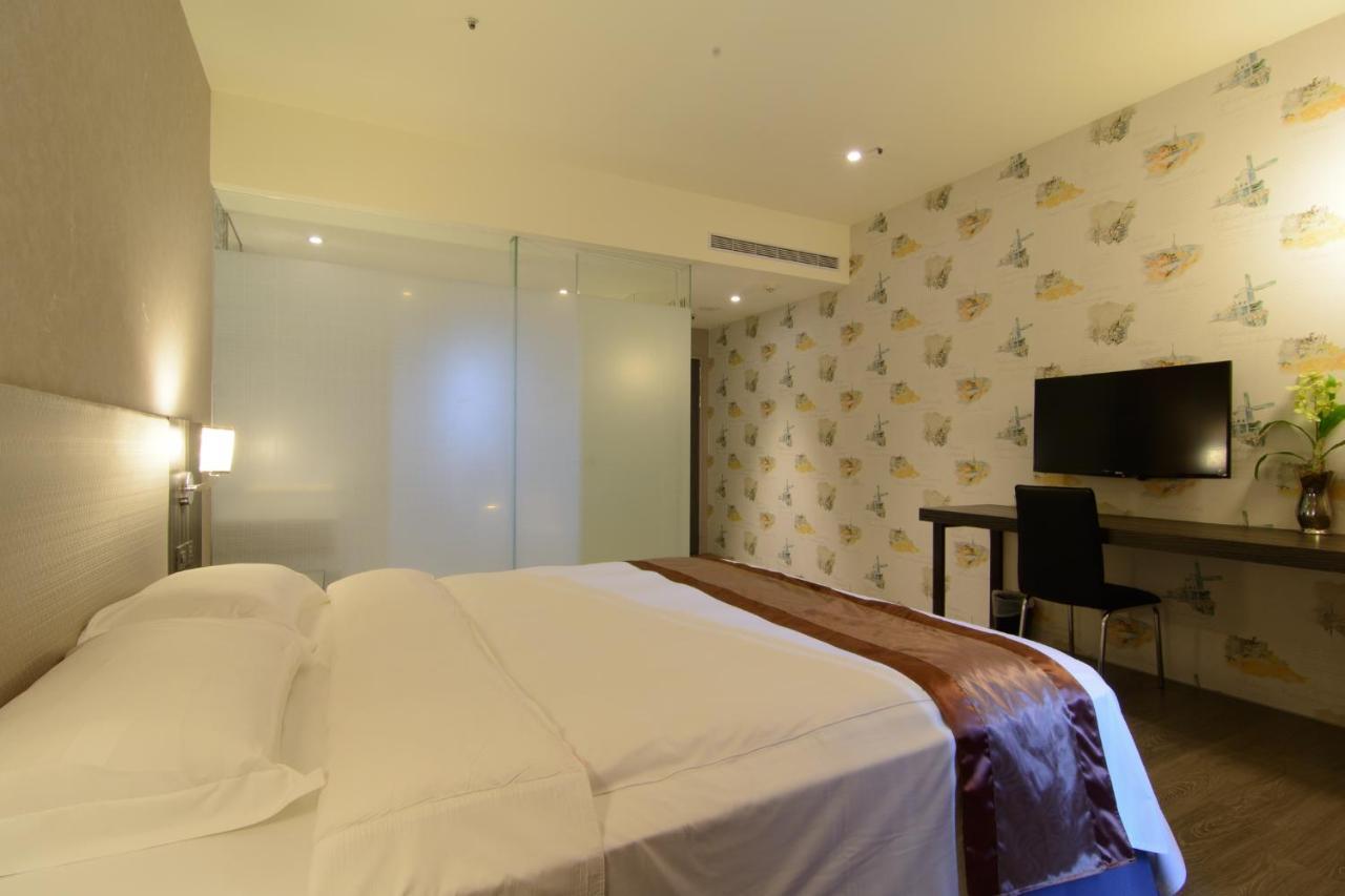Grand Crystal Hotel Hszincsu Kültér fotó