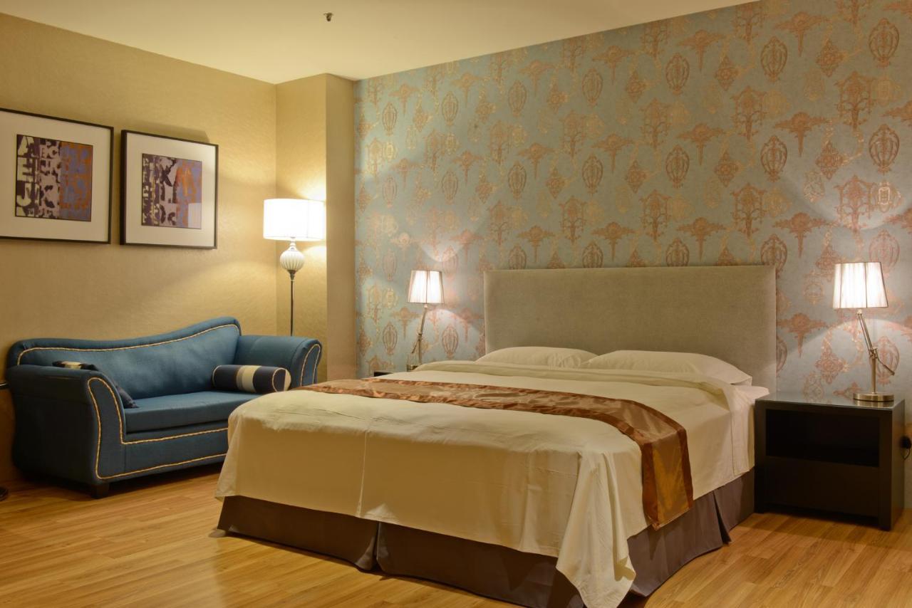 Grand Crystal Hotel Hszincsu Kültér fotó